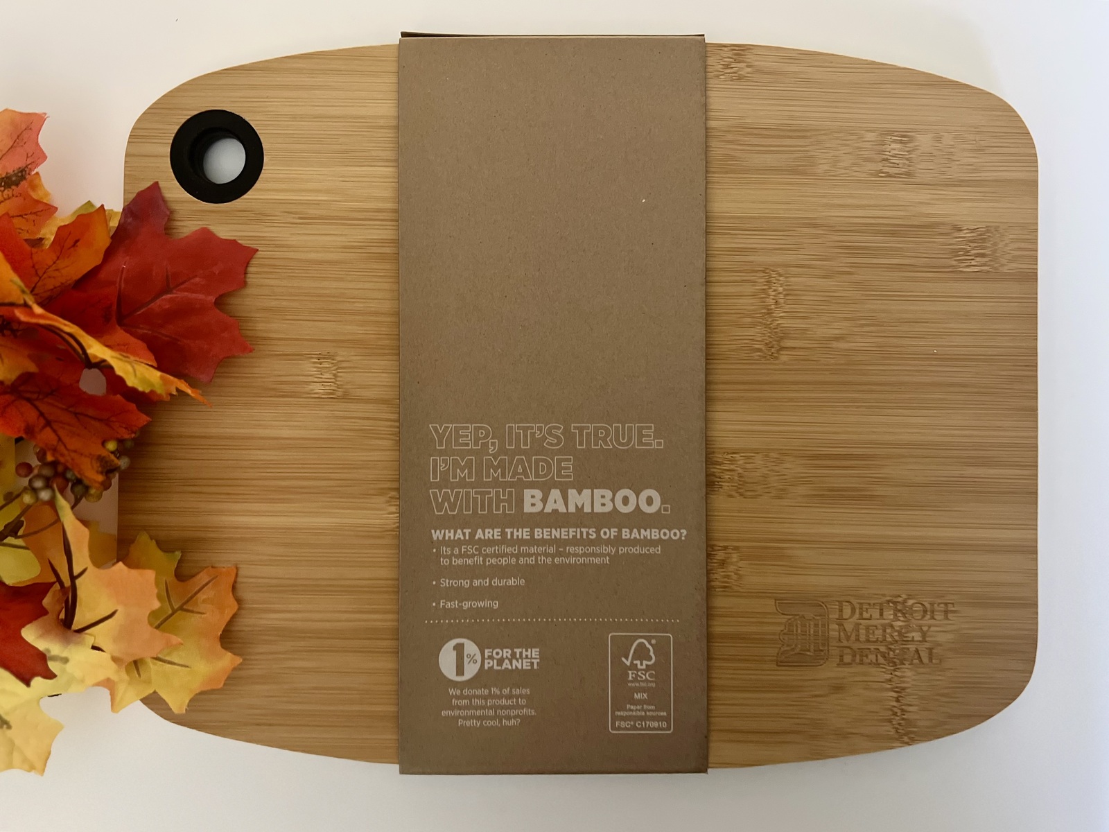 UDM Dental bamboo cutting board UDM Dental bamboo cutting board